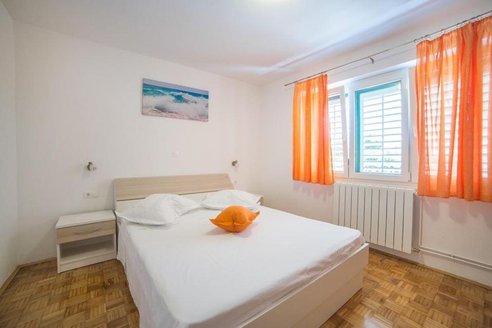 Apartmani Stipan ブレラ エクステリア 写真