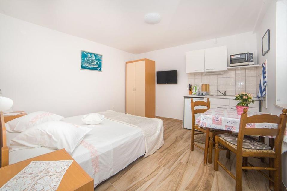 Apartmani Stipan ブレラ エクステリア 写真